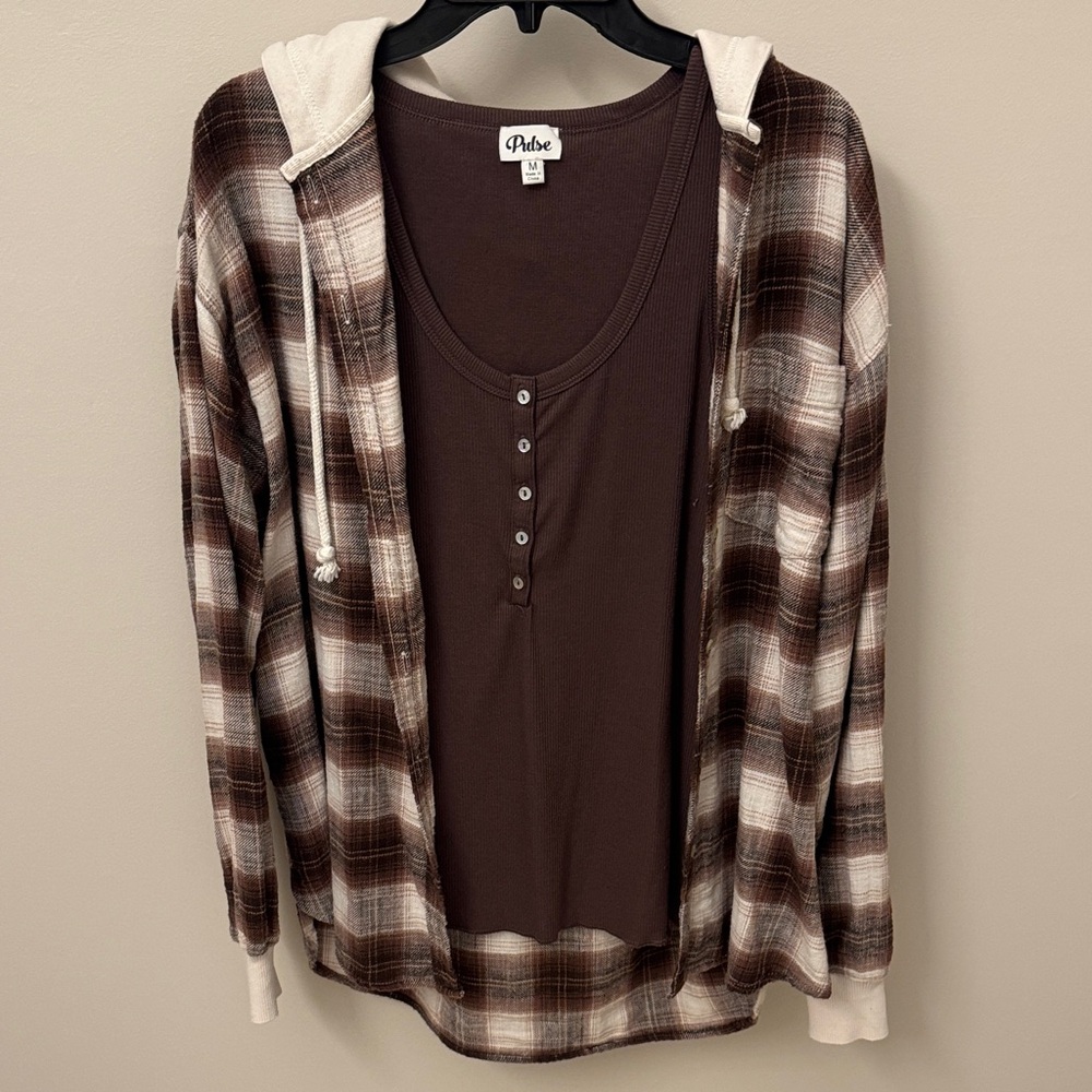 American Eagle Outfitters Brown and Cream Plaid Hoodie